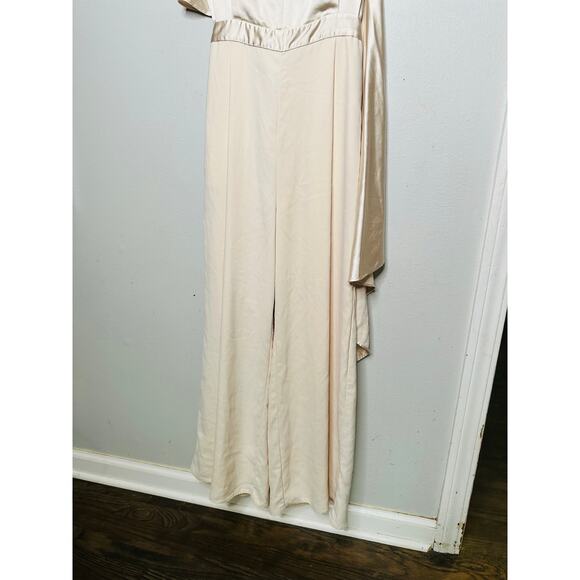 OBANDO COLLECTIVE Women's Ivory White Wide Leg Satin Cape Jumpsuit Size 2 - Picture 12 of 14